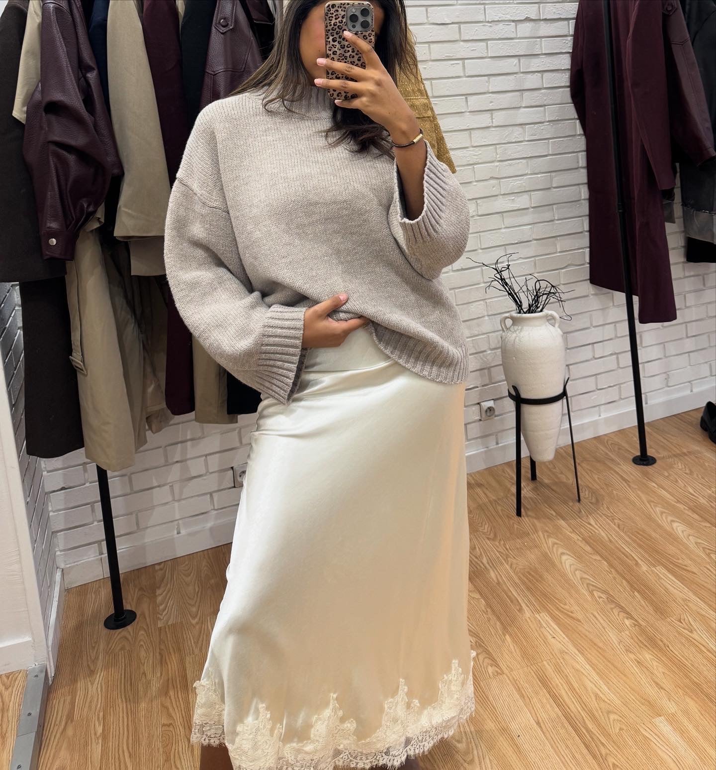 Jupe satinée beige inspi Z