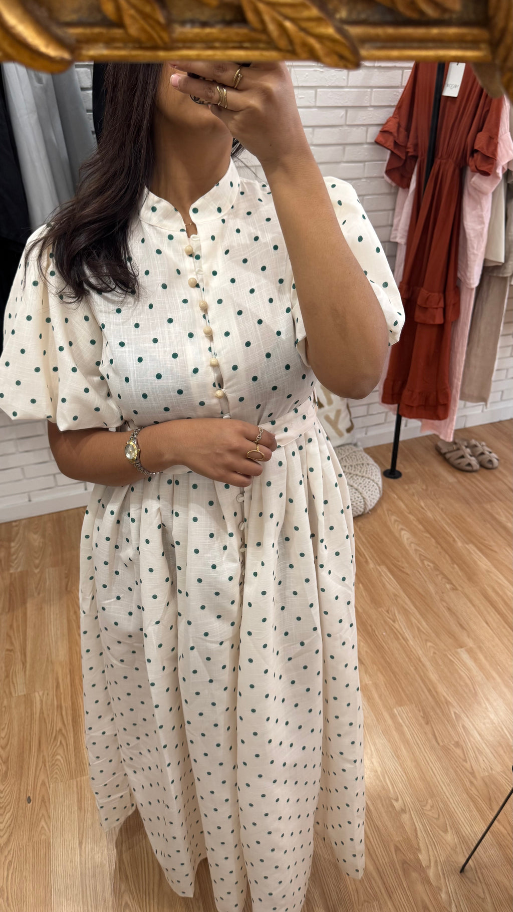 ROBE À POIS VERT